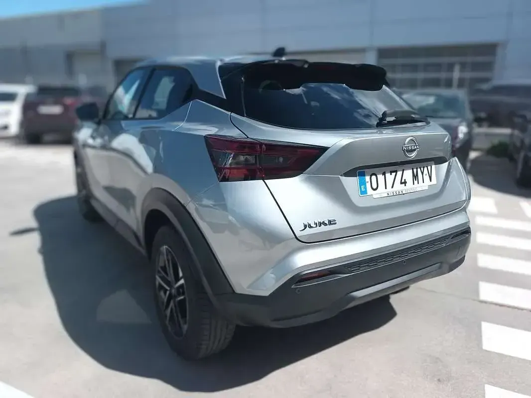 Usado Nissan Juke N-Connecta 114 CV (83 kW) 2025 Gris SUV