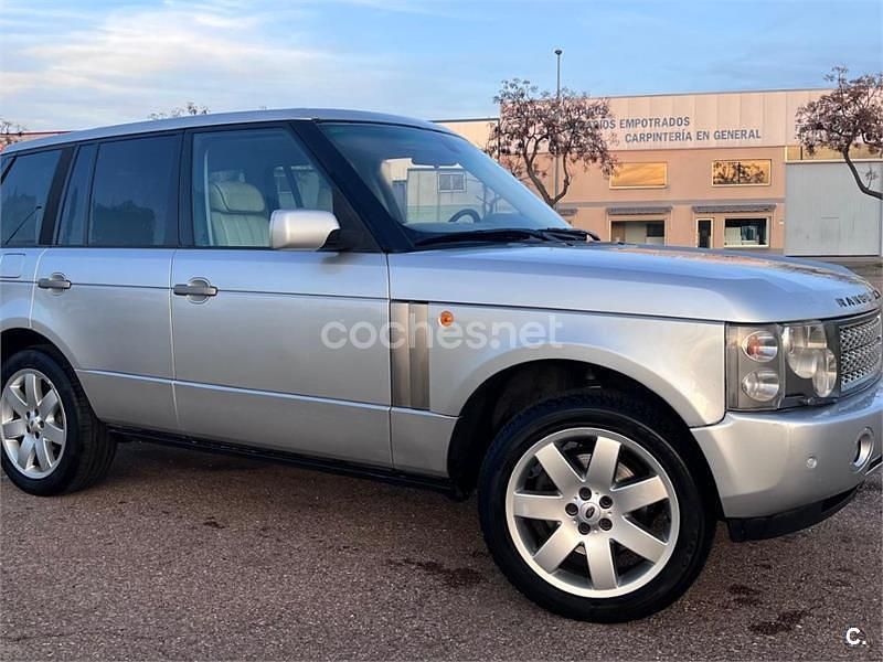 Usado Land Rover Range Rover HSE 177 CV (130 kW) 2003 Gris / plata SUV