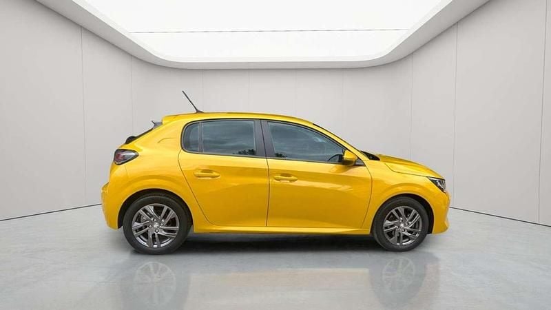 Begagnad Peugeot 208 Active 102 HK (75 kW) 2021 Gul Halvkombi