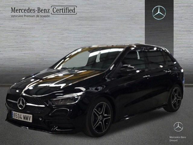 Usado Mercedes B200 AMG line 150 CV (110 kW) 2024 Negro noche Monovolumen