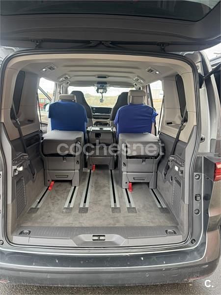 Usado VW Multivan Style 218 CV (160 kW) 2022 Gris / plata Van