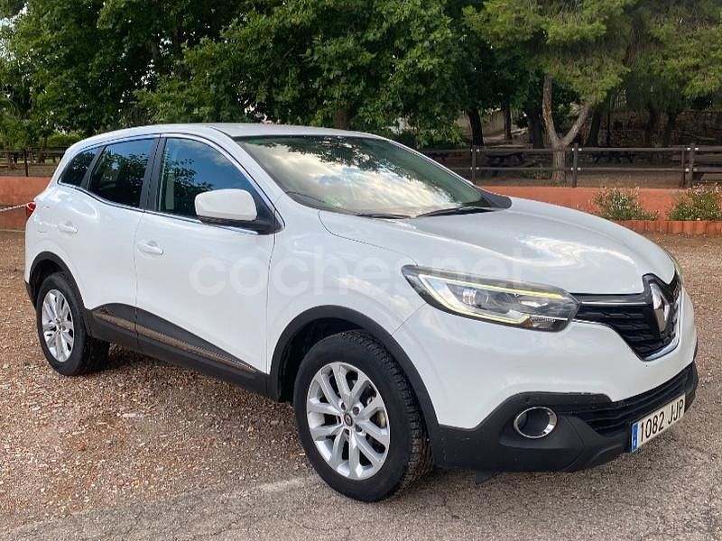 Usado Renault Kadjar Intens 130 CV (95 kW) 2015 Blanco SUV