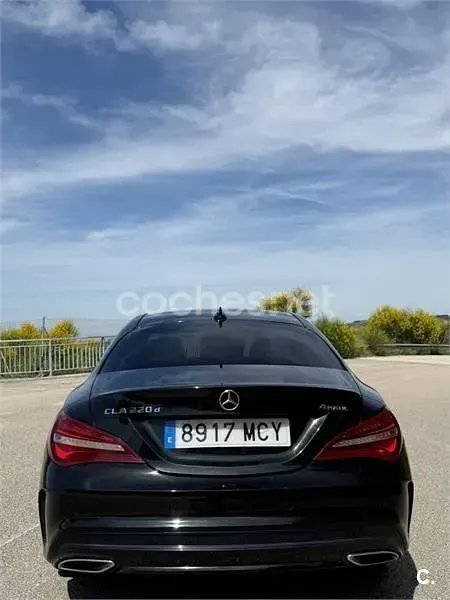 Usado Mercedes CLA220 177 CV (130 kW) 2018 Negro Berlina