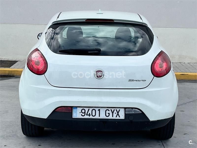 Usado Fiat Bravo Active 120 CV (88 kW) 2010 Blanco Utilitario