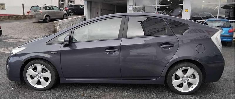 Usado Toyota Prius Eco 136 CV (100 kW) 2013 Negro Utilitario