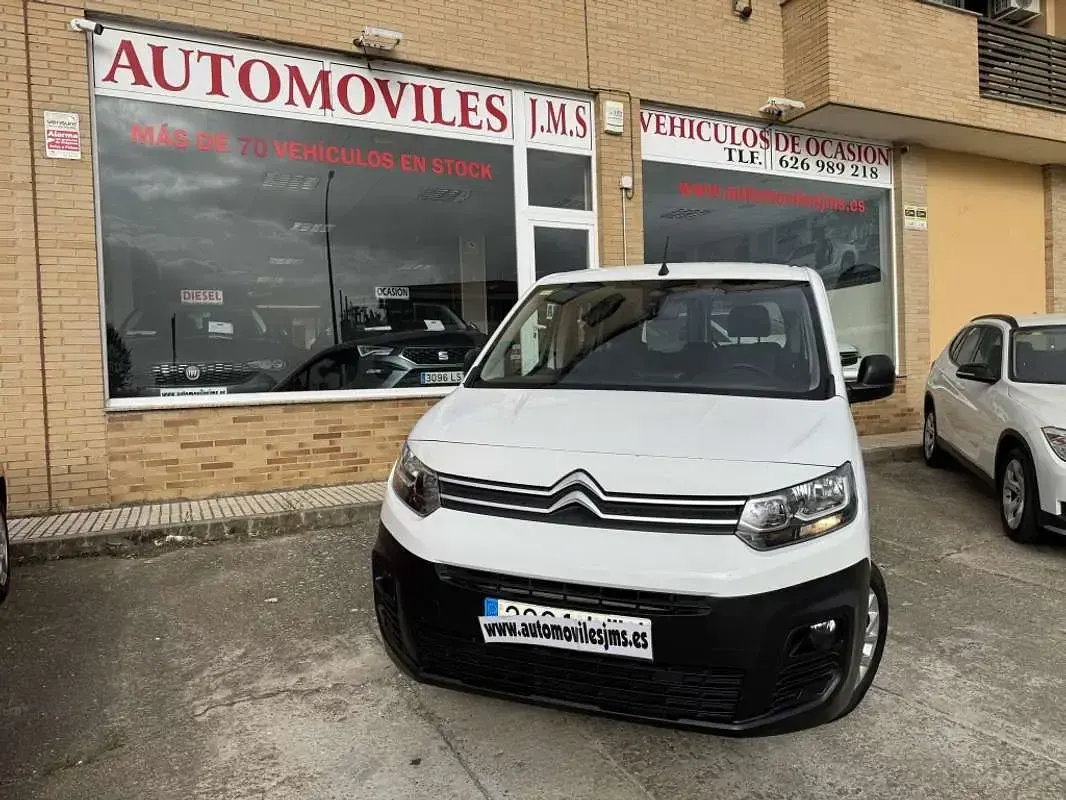Usado Citroën e-Berlingo Live 102 CV (75 kW) 2022 Blanco Familiar