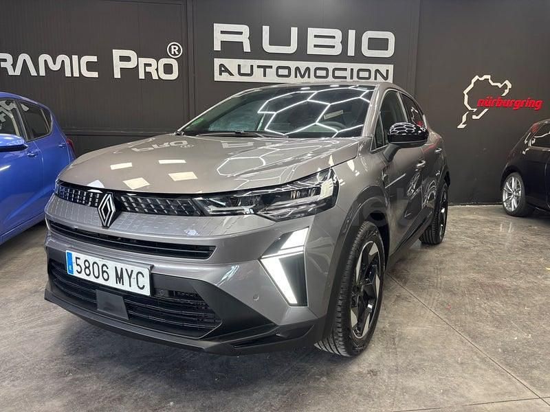 Usado Renault Captur Techno 90 CV (66 kW) 2025 Gris / plata SUV