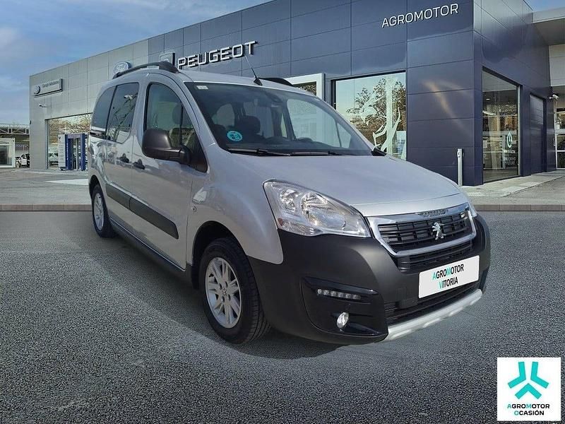 Usado Peugeot Partner Tepee 110 CV (80 kW) 2018 Gris Monovolumen