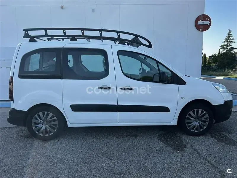 Usado Peugeot Partner Tepee Style 92 CV (67 kW) 2013 Blanco Monovolumen