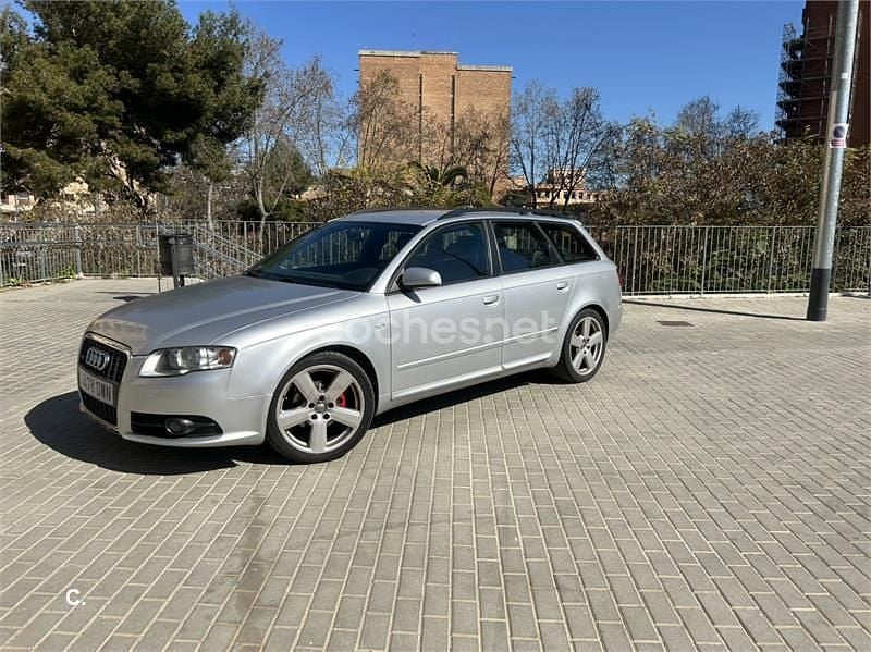 Usado Audi A4 140 CV (102 kW) 2006 Gris / plata Familiar