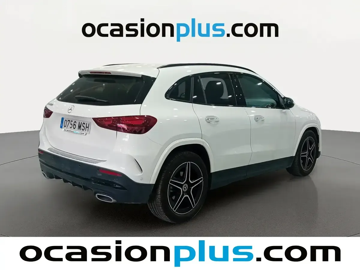 Usado Mercedes GLA200 163 CV (119 kW) 2024 Blanco SUV