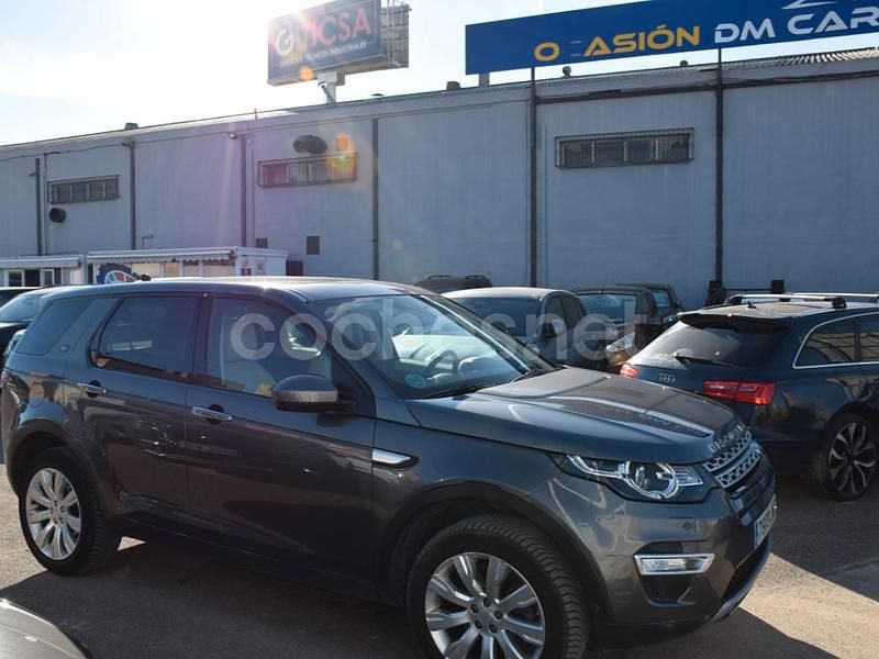 Usado Land Rover Discovery Sport HSE Luxury 150 CV (110 kW) 2016 Gris / plata SUV