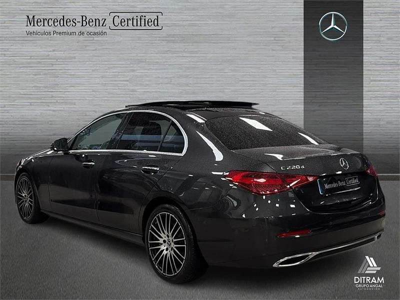 Usado Mercedes C220 200 CV (147 kW) 2024 Gris grafito Berlina