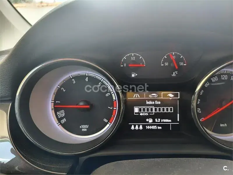 Usado Opel Astra Excellence 150 CV (110 kW) 2017 Negro Berlina