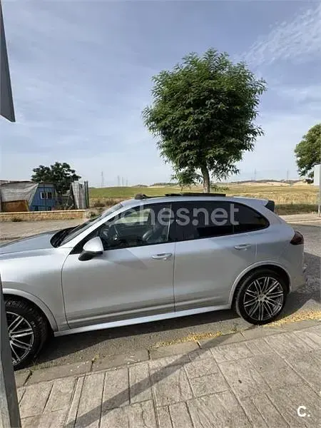 Usado Porsche Cayenne 262 CV (192 kW) 2016 Gris / plata SUV