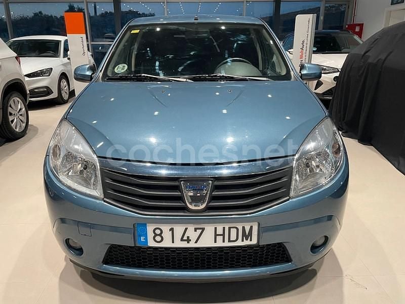 Azul Usado 2011 Dacia Sandero Lauréate Utilitario | 6950 € (Caro) - Imagen 1/4
