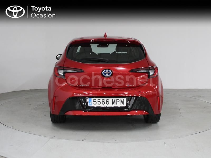 Usado Toyota Corolla Active 140 CV (102 kW) 2024 Rojo Berlina