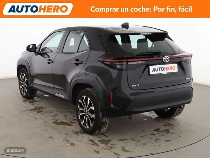 Usado Toyota Yaris Cross Active 116 CV (85 kW) 2021 Negro SUV