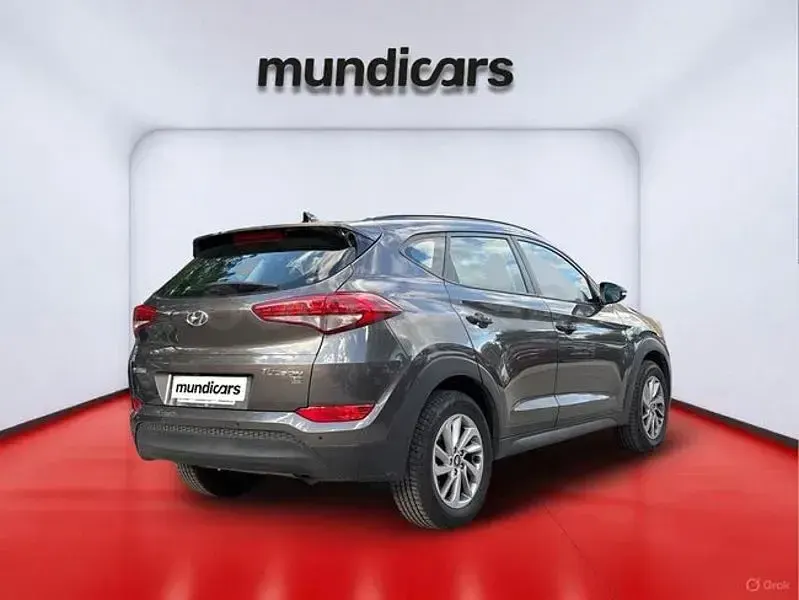 Usado Hyundai Tucson 116 CV (85 kW) 2018 Marrón SUV