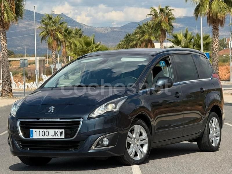 Gris / plata Usado 2016 Peugeot 5008 Allure Monovolumen | 8900 € (Super precio) - Imagen 1/4