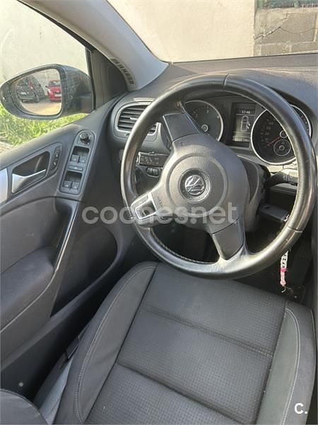 Usado VW Golf VI Advance 105 CV (77 kW) 2011 Gris / plata Utilitario