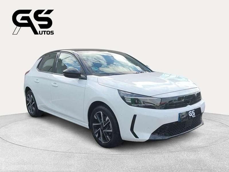 Usado Opel Corsa 101 HP (74 kW) 2024 Branco Sedan