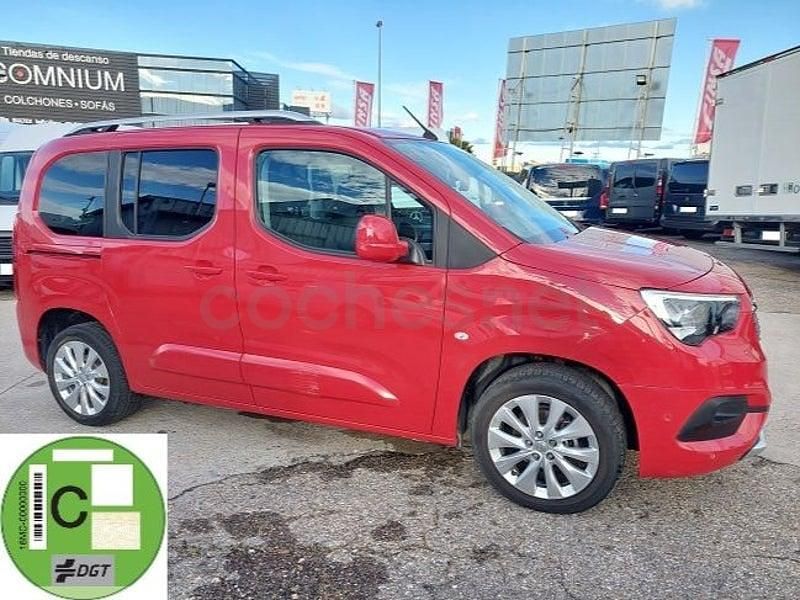 Usado Opel Combo Life Selective 76 CV (55 kW) 2019 Rojo Monovolumen