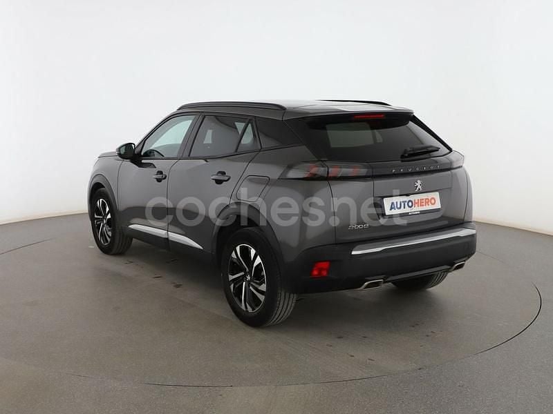 Usado Peugeot 2008 Allure 130 CV (95 kW) 2021 Gris SUV