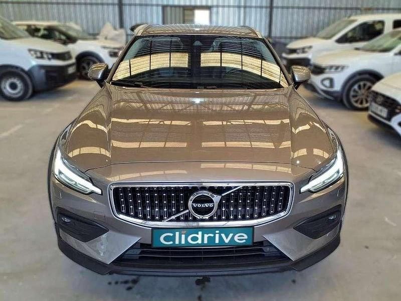 Usado Volvo V60 CC 197 CV (144 kW) 2021 Familiar