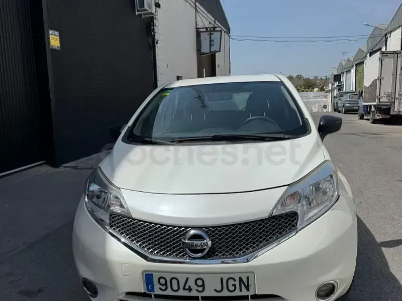 Usado Nissan Note Acenta 90 CV (66 kW) 2015 Blanco Utilitario