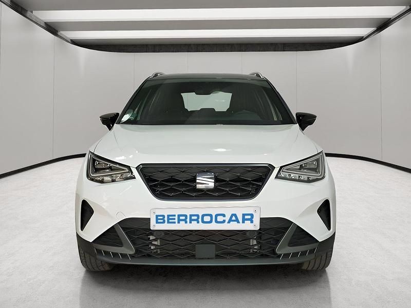 Usado Seat Arona FR 115 CV (84 kW) 2024 Blanco SUV