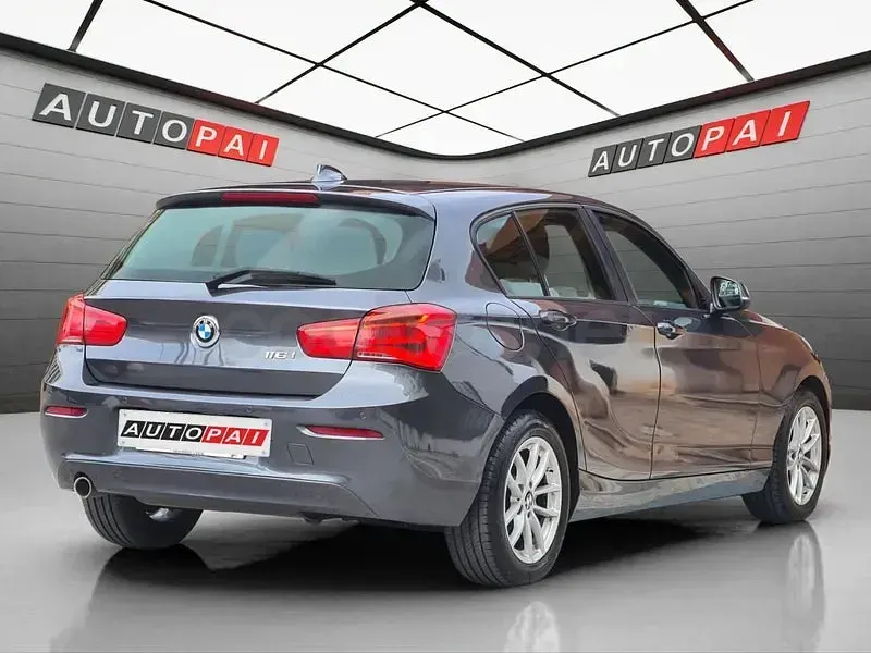 Usado BMW 116 109 HP (80 kW) 2019 Cinzento Citadino