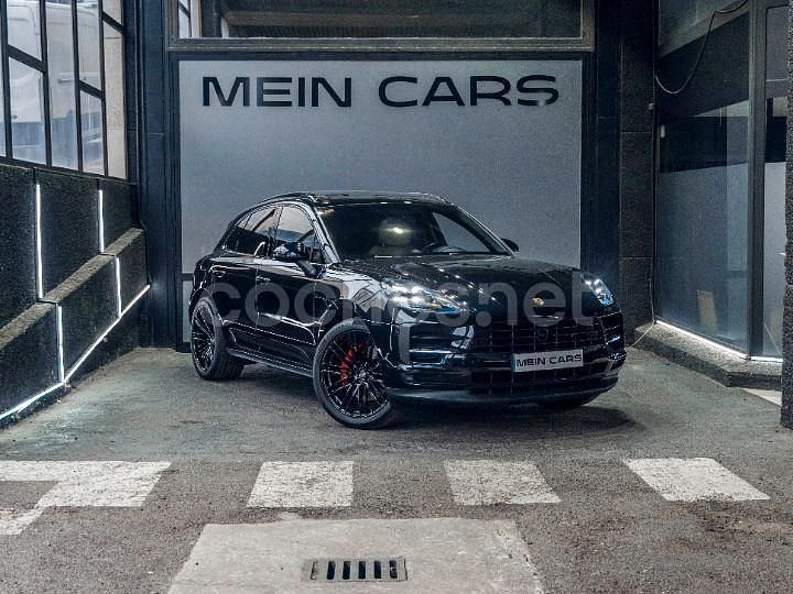 Negro Usado 2020 Porsche Macan S SUV | 61.900 € (Caro) - Imagen 1/4