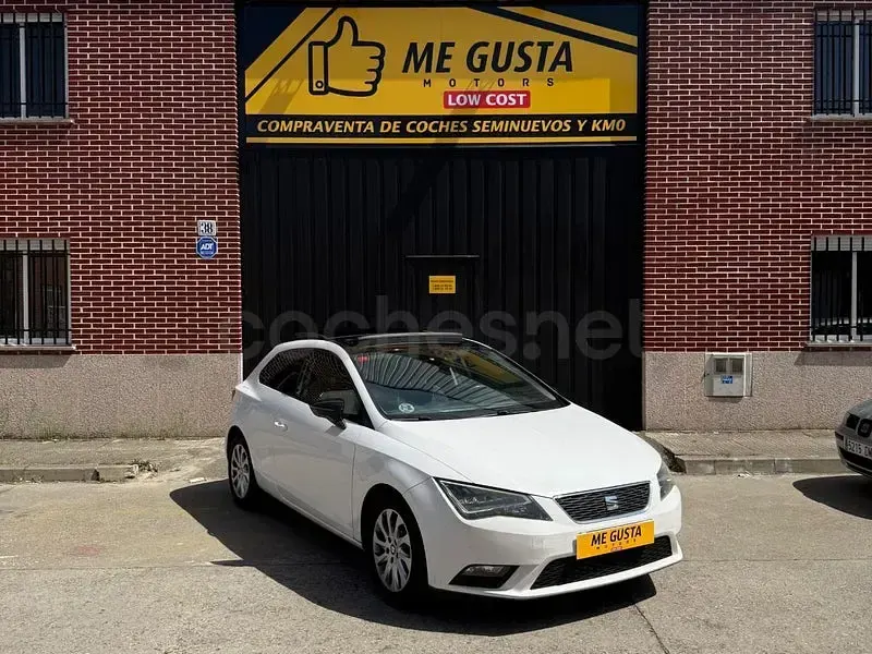 Usado Seat Leon Style 150 CV (110 kW) 2014 Blanco Berlina