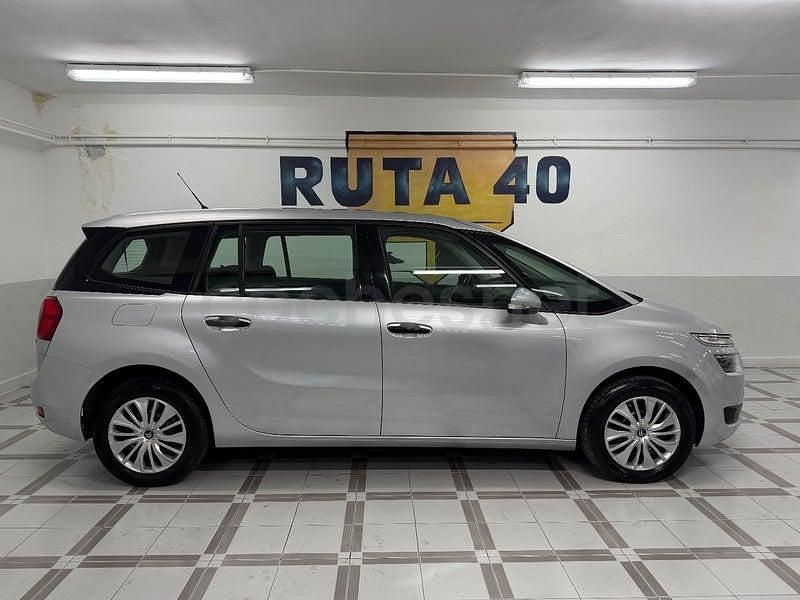 Usado Citroën Grand C4 Picasso Attraction 115 CV (84 kW) 2013 Gris / plata Monovolumen