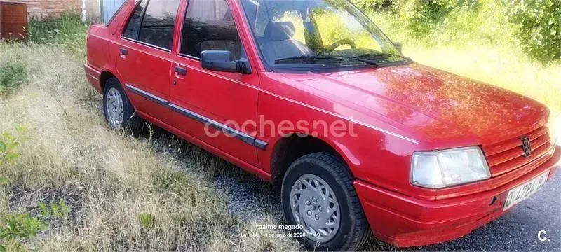 Usado Peugeot 309 65 CV (47 kW) 1993 Rojo Utilitario