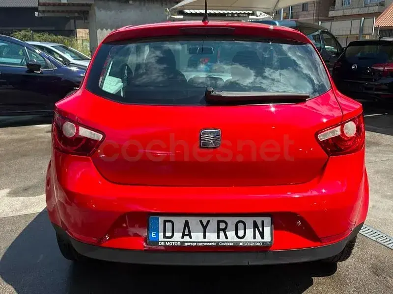 Usado Seat Ibiza Ecomotive 80 CV (58 kW) 2009 Rojo Berlina