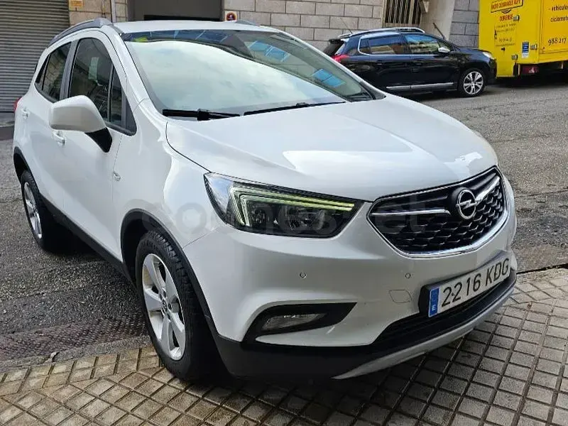 Usado Opel Mokka X Excellence 140 CV (102 kW) 2017 Blanco SUV