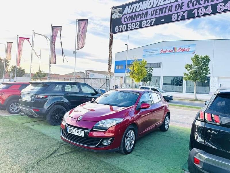 Usado Renault Mégane III Dynamique 110 CV (80 kW) 2012 Burdeos Utilitario