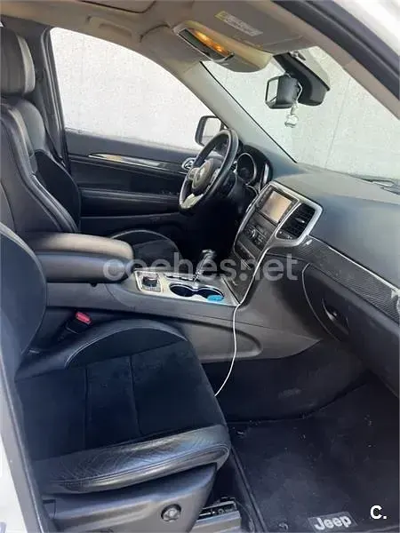 Usado Jeep Cherokee Overland 241 CV (177 kW) 2013 Blanco SUV