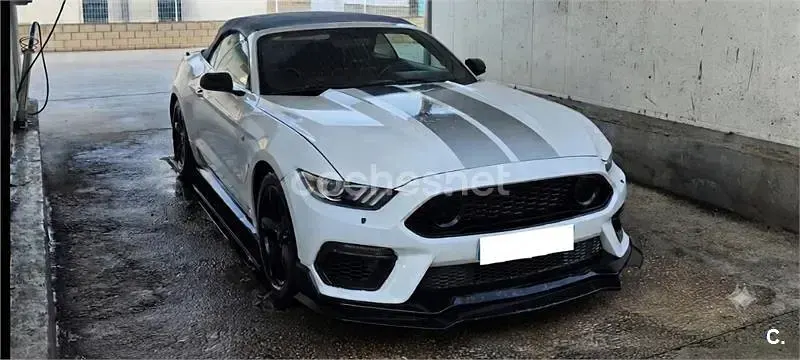 Usado Ford Mustang GT 418 CV (307 kW) 2018 Blanco Descapotable