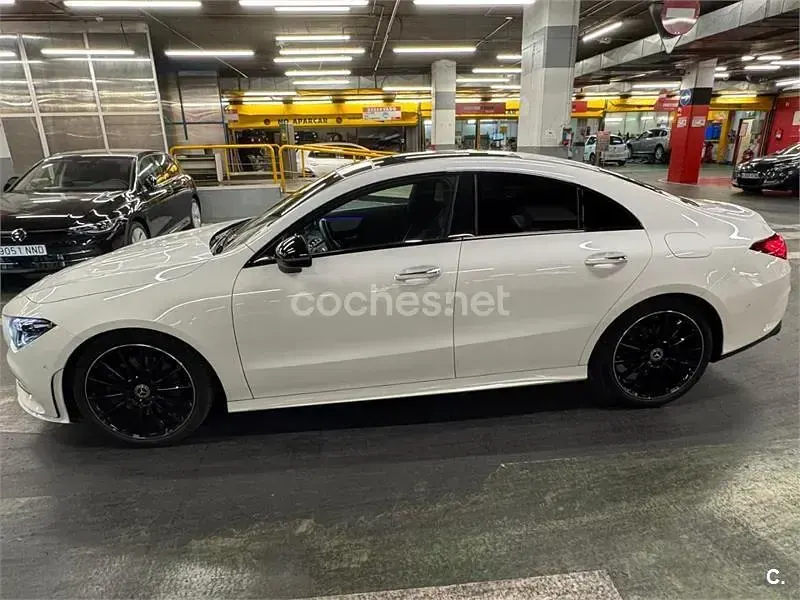Usado Mercedes CLA200 163 CV (119 kW) 2023 Blanco Coupe