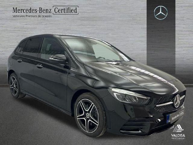 Usado Mercedes B250e AMG line 218 CV (160 kW) 2024 Negro noche Monovolumen