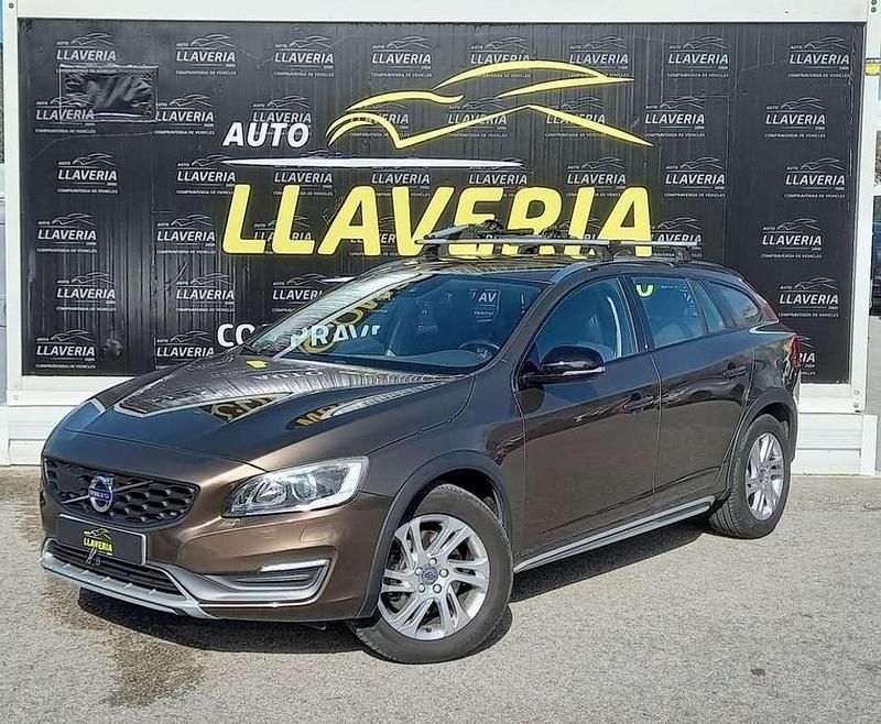 Usado Volvo V60 CC Summum 150 CV (110 kW) 2015 Beige Familiar