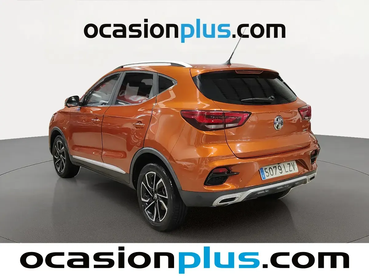 Usado MG ZS Luxury 111 CV (81 kW) 2022 Naranja SUV