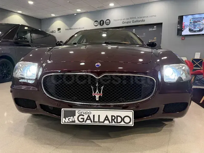 Usado Maserati Quattroporte GT 400 CV (294 kW) 2006 Granate Berlina