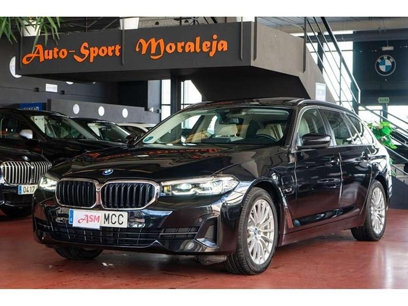 Negro Usado 2022 BMW 530e Sport Line Familiar | 33.900 € (Buen precio) - Imagen 1/4