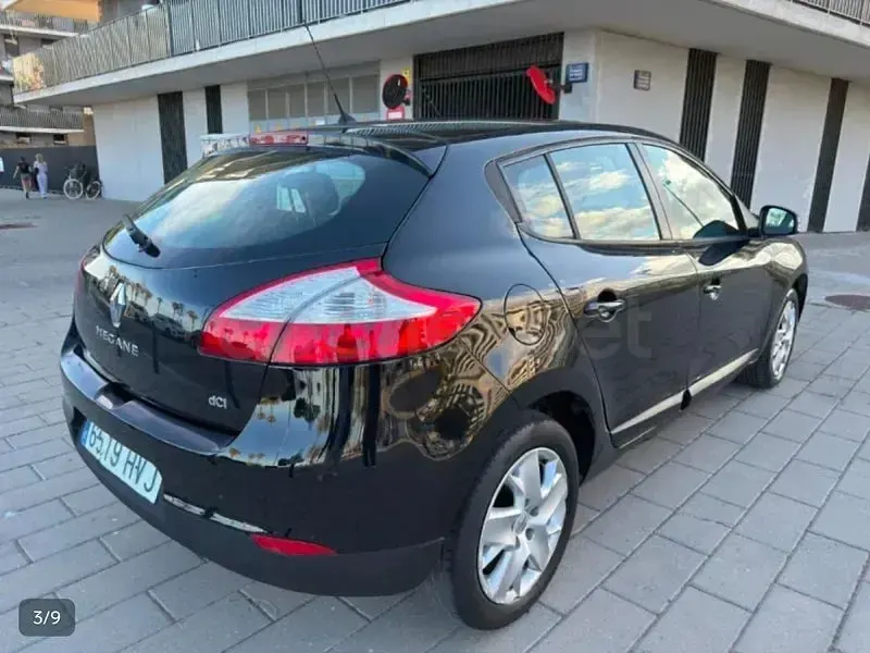 Usado Renault Mégane LIMITED 110 CV (80 kW) 2014 Negro Berlina