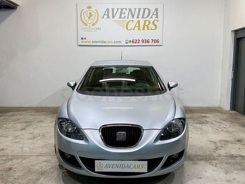 Usado Seat Leon Style 125 CV (91 kW) 2009 Gris / plata Utilitario