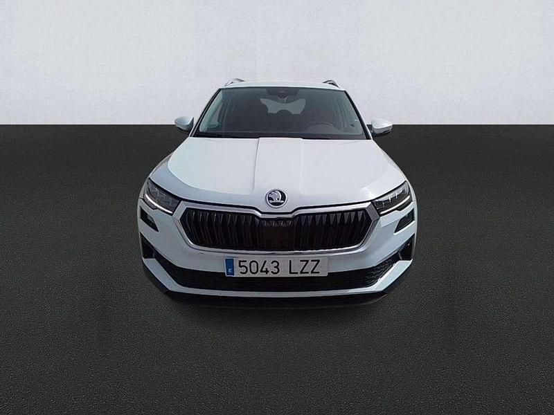 Usado Skoda Karoq Ambition 150 CV (110 kW) 2022 Blanco SUV